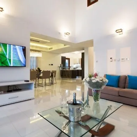 “at Last Your Luxury In Cyprus” - Av17 Atalanta